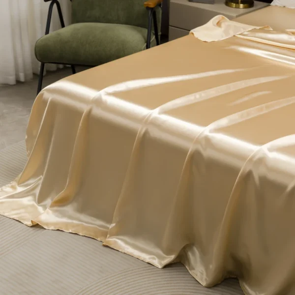 Solid Color Satin Sheet and Pillowcase Set，Luxurious Bedding Ensemble with a Silky Sheen，Twin/Full/Queen/King Size - Image 2